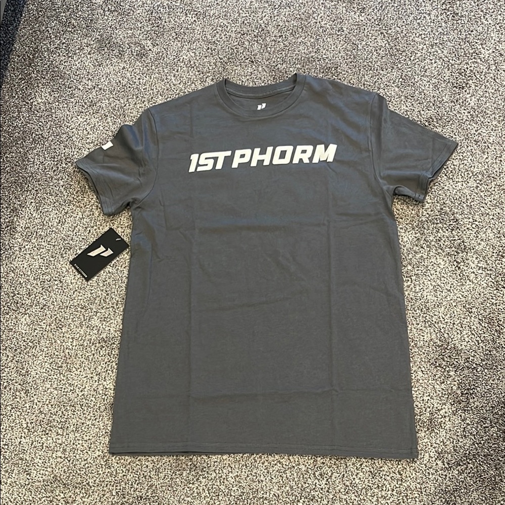 BNWT Men’s 1st Phorm T-Shirt